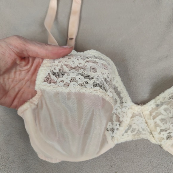 Vintage Christian Dior Intimates Lace Mesh Underwire Bra Peach 34C USA Made - Picture 4 of 9